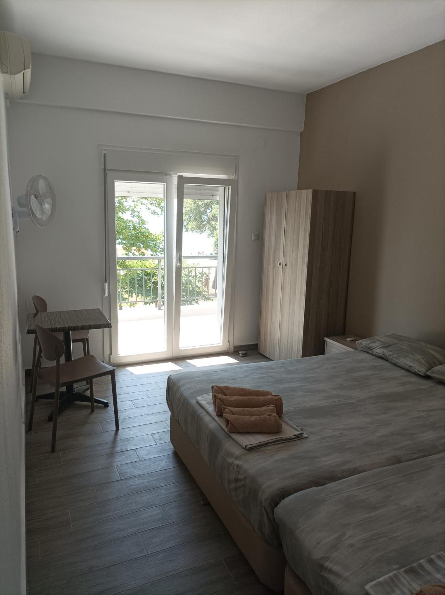 Kleanthis Blue Apartment Vrasná Екстериор снимка